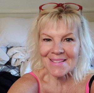 Meet your Posher, Sharon